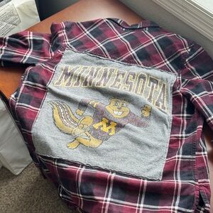 Plaid Button Down Flannel Shirt with Minnesota Golden Gophers Goldy Graphic